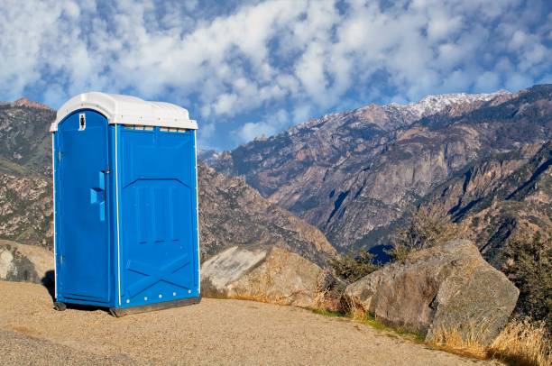 Portable bathroom rental in Highland Park, MI